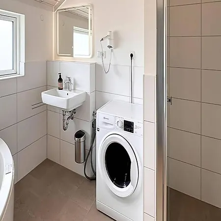 Mit Sauna Und Whirlpool In